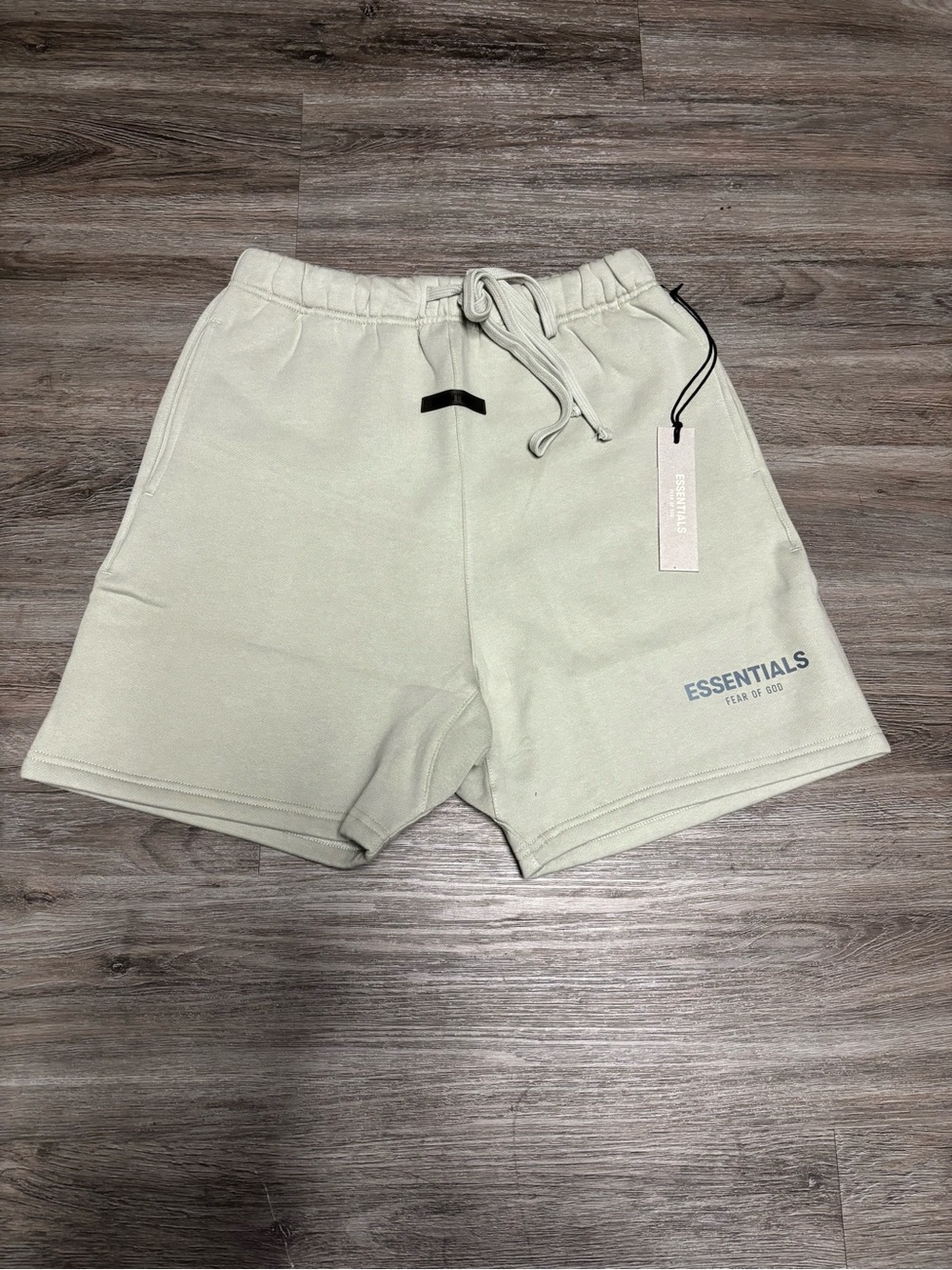 Fw21 fear of god essentials Concrete short